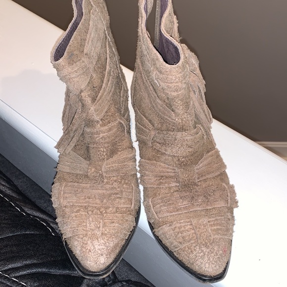 Free People Decades Boho Leather Booties, Taupe, Distressed, Sz 38/7.5 - Picture 2 of 7